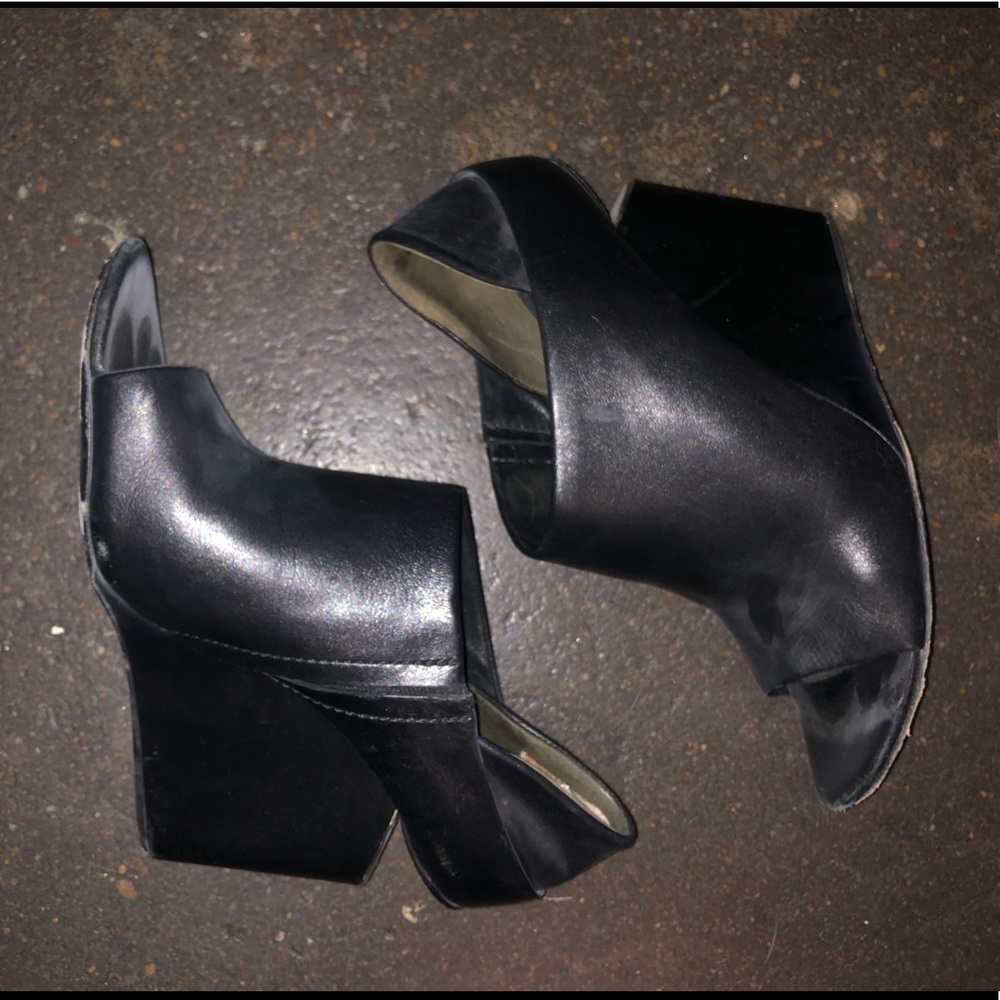 🚫 SOLD 🚫 Alexander Wang peep toe booties